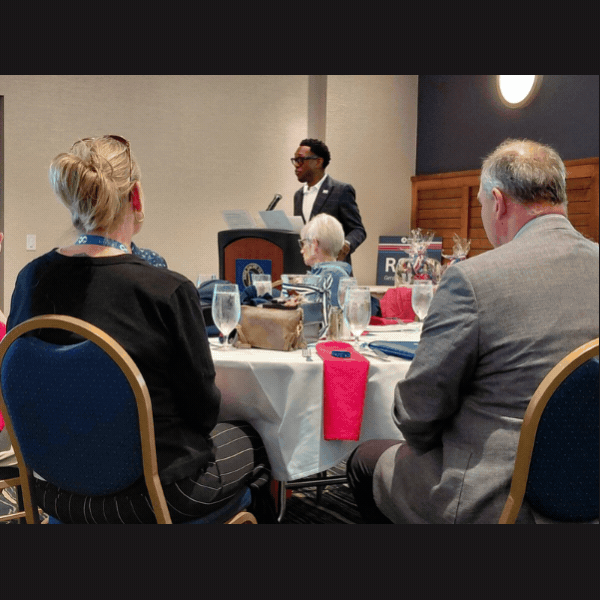 Slideshows of photos of the event at the Erie Yacht Club